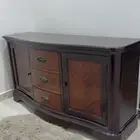 طاولة بوفيه