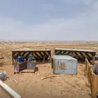 مصدات بوابه حديد صلب مع الاجهزهزتبعها ثنين
