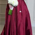 فساتين سهره شبه جديد لبسه وحده ثلاث ساعات فقط