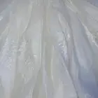 فستان زفاف ابيض مع طرحه