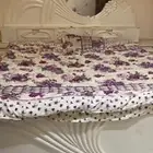 غرفة نوم سرير وتسريحة