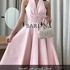 فستان للبيع من مصممه
