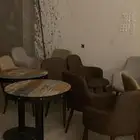 للبيع طاوله وكراسي