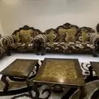 كنب كلاسيكي نظيف