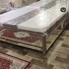 للبيع سرير نفرين و2 كمودينه نظيفه