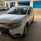 اوتلاندر مستوبيشي بدي وكالة دبل صفوف 3 مقاعد