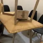 كراسي وطاولات للبيع