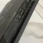 سوني شغال فيه كسر بسيط ومايضر