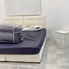 شقه للايجار مفروشه 3 غرف كل شي ب 1600 شامل كهرب مويه نت
