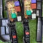 علبه الفيوز كامري 98 لين 2002 نظيفه شرط كامل