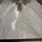 فستان زفاف فخم