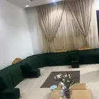 للبيع مجلسين مع الستاير كاملات على السوم