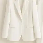 بدلة نسائية ملكي