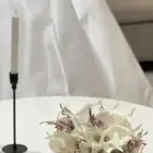 فستان زفاف ابيض للبيع مع ملحقاته(كعب ومسكة ورد وطرحه مطرزه)