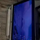 شاشة كمبيوتر اتش بي مكتبي نظيف