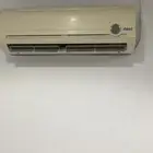 مكيف طاوله تلفزيون