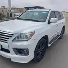 جيب لكزس نظيف