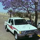 هايلكس 2001 نضيفه موتر مكيف شغال امورها تمام