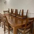 طاولة طعام