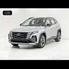 ابحث عن سيارة جيب وسط