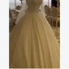 فستان زواج شريتيه بألفين والبيع قابل لتفاوض