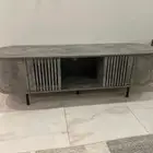 طاولة_تلفزيون