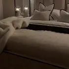 ابحث عن استديو كبير ( غرفه )