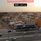 معرض للإيجار بمساحة 305