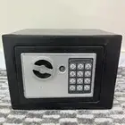 خزنة جديده ونظيفه