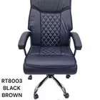 كرسي مكتب تنفيذي بمظهر احترافي وطويل الأمد