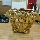 تحف فرزاتشي