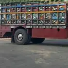 مطلوب صندوق لوري احمر