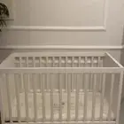 سرير اطفال مع مرتبة