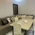 كنب صاله وطاولة طعام