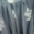 فستان من قطعتين عارضته ب1400