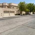 فيلا بمساحة 750للبيع في حي الاندلس