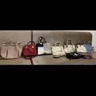 بيع شنطه نسائيه فيه الجديد وفي استخدام بسيط بيع مفرد وبيع ج