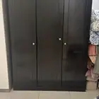 دواليب ثقه فنانه ناقصها كلبسات من عند اشاره الحكمه في البلد