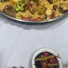 طباخه جميع الاكلات بنفس حلو وطيب وخبز تميس عراقي من البيت