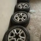 للبيع جنوط ثلجي مع كفرات النقشه القديمه