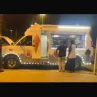سيارة ايسكريم قمة في النظافة
