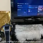 سوني فايف مع اغراضها ومع حساب وطاوله وشاشه بلازمه