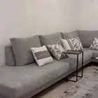 كنب رصاصي 4قطع حرف Lومنفصله وطاولات