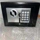 خزنه رقميه الكترونيه طراز 17EB اللون اسود