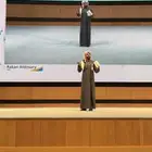 مقدم محترف باللغتين حفل محافل مؤتمر معرض مناسبة احتفال