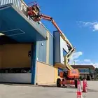 رافعات للايجار