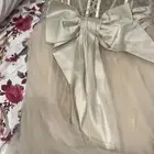 فستان للبيع