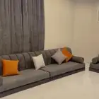 كنب ارضي نضيف ثلاث قطع مقاس 5 في 4