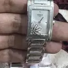 ساعة تيسوتالاصلي