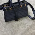 شنطة قس استخدام نظيف شاريتها ب760 وابي فيها 300